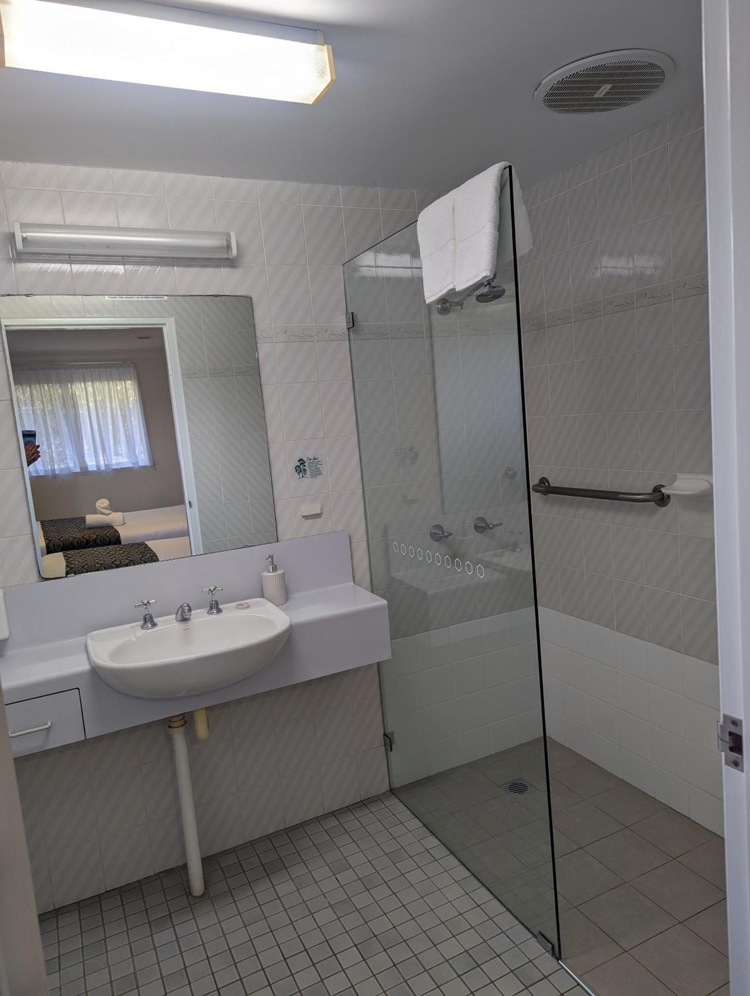 Haven Waters Motel & Apartments นอร์ธเฮเวน ภายนอก รูปภาพ